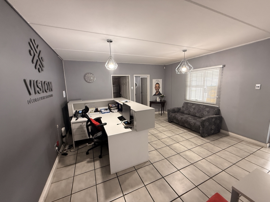 To Let Commercial Property for Rent in Parow Industrial Western Cape